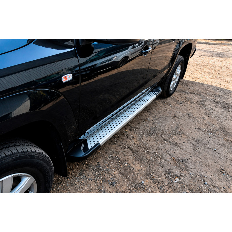 Бокові пороги Allmond Grey (2 шт. алюм) для Volkswagen Amarok 2010-2022 рр