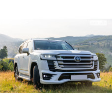 Накладка на передній бампер GXR Чорний колір для Toyota Land Cruiser 300 2021- рр