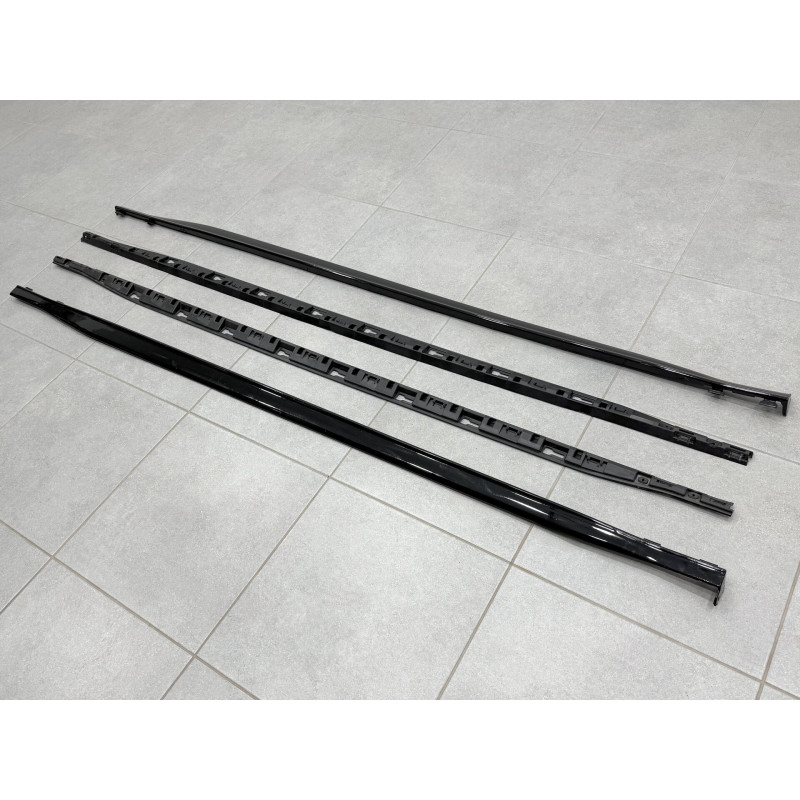 Леза на пороги R-Line для Volkswagen Golf 8 2021-