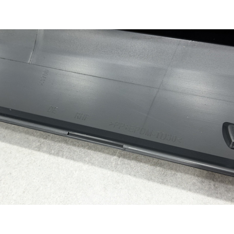 Накладки на пороги GTI R32 для Volkswagen Golf 5 2004-2008