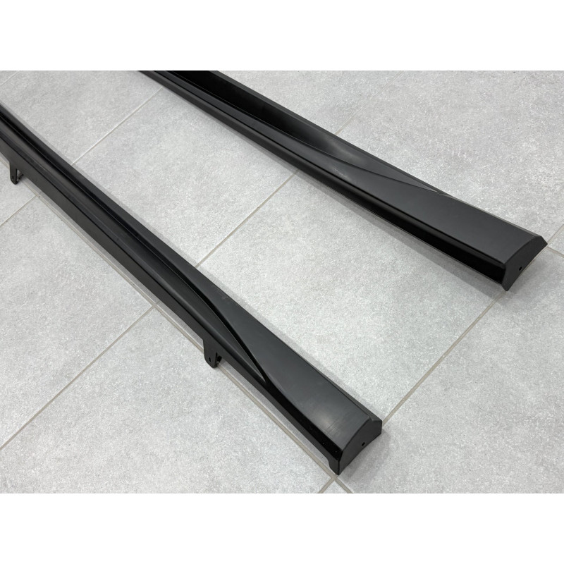 Накладки на пороги R-Line для Volkswagen Golf 8 2021-