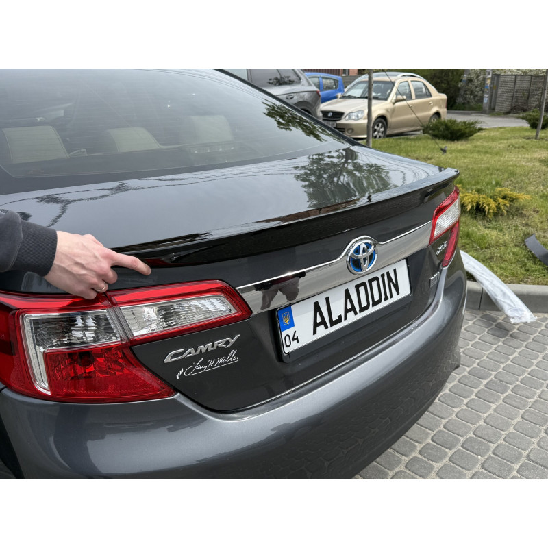 Спойлер ліп багажника Toyota Camry 50 USA 2012-2014 ABS пластик, колір чорний глянець