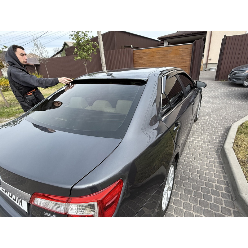 Козирок заднього скла Toyota Camry 50 / 55 EU / USA 2011-2017 ABS пластик, колір чорний глянець