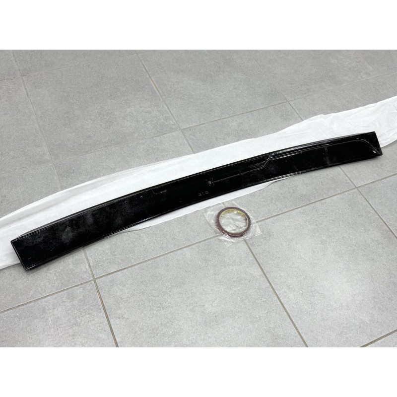 Козирок заднього скла Toyota Camry 50 / 55 EU / USA 2011-2017 ABS пластик, колір чорний глянець