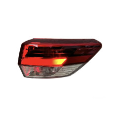 Задній ліхтар зовнішній правий Toyota Highlander 2017-2019