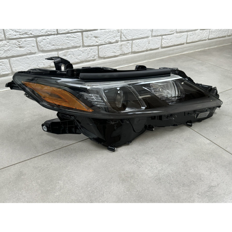 LED права фара рестайлінг SE 2021 для Toyota Camry 70 USA 2017-2024