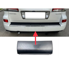 Заглушка бампера під фаркоп (не F-Sport) Lexus LX 570 2012-2015