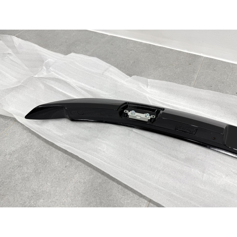 Спойлер козирок на кришку багажника Toyota Yaris 2011-2015 ABS пластик, колір чорний глянець