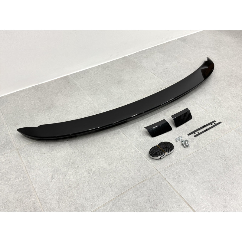 Спойлер козирок на кришку багажника Toyota Yaris 2011-2015 ABS пластик, колір чорний глянець