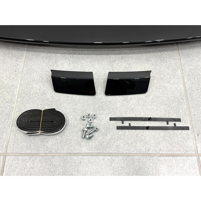 Спойлер козирок на кришку багажника Toyota Yaris 2011-2015 ABS пластик, колір чорний глянець