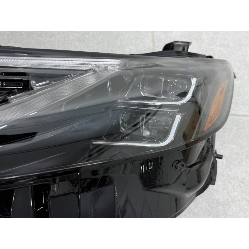 Ліва фара Toyota Camry 80 XSE USA 2023-