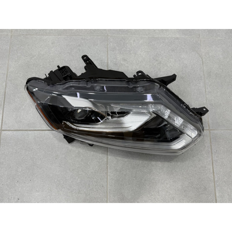 Права фара Full LED з лінзою для Nissan X-Trail 32 / Rogue 2014-2016