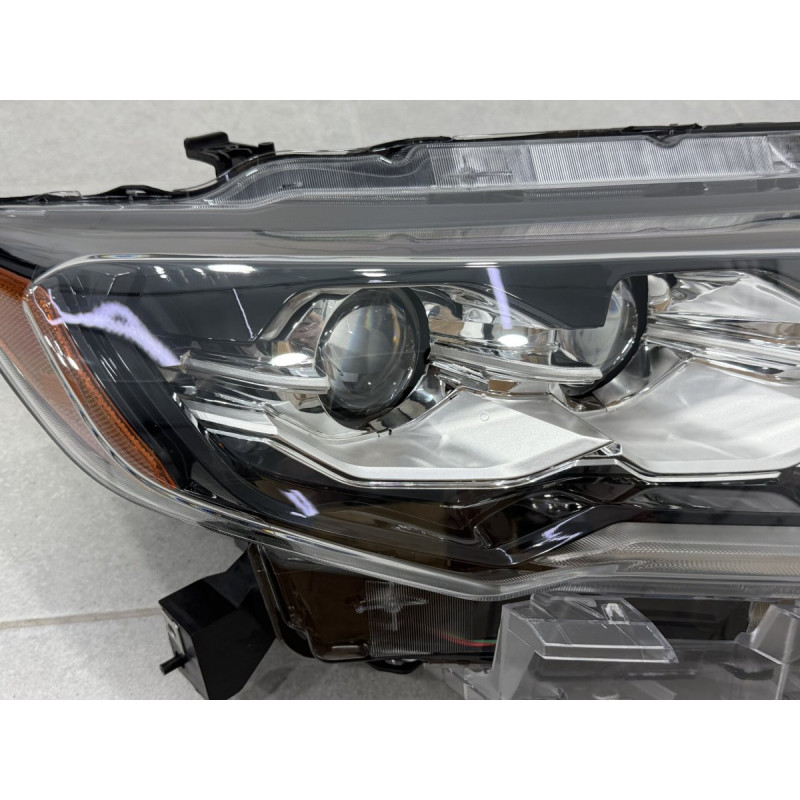 Права фара Full LED 2 лінзи ХРОМ для Nissan Rogue 32 2017-2020