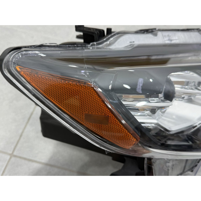 Права фара Full LED 2 лінзи ХРОМ для Nissan Rogue 32 2017-2020