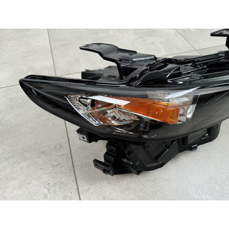 Права LED фара Mazda 3 BP АМЕРИКА 2019-