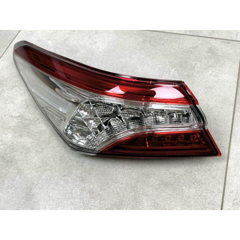 Задній ліхтар зовнішній лівий FULL LED Toyota Camry 70 ЄВРОПА 2017-2020 1шт.