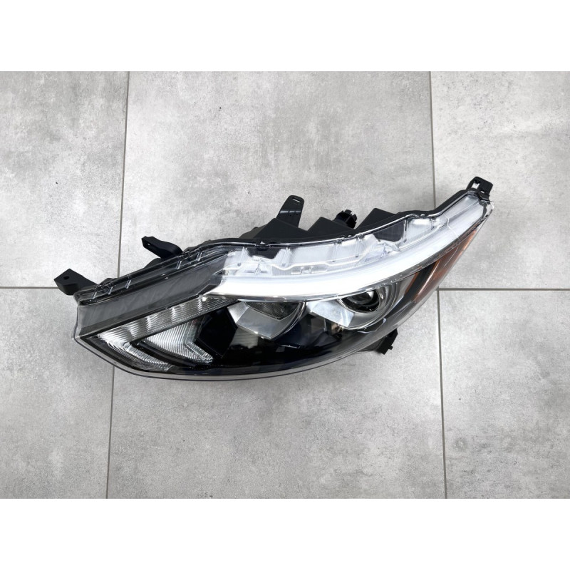 Ліва фара галоген Nissan Rogue Sport 2015-2019