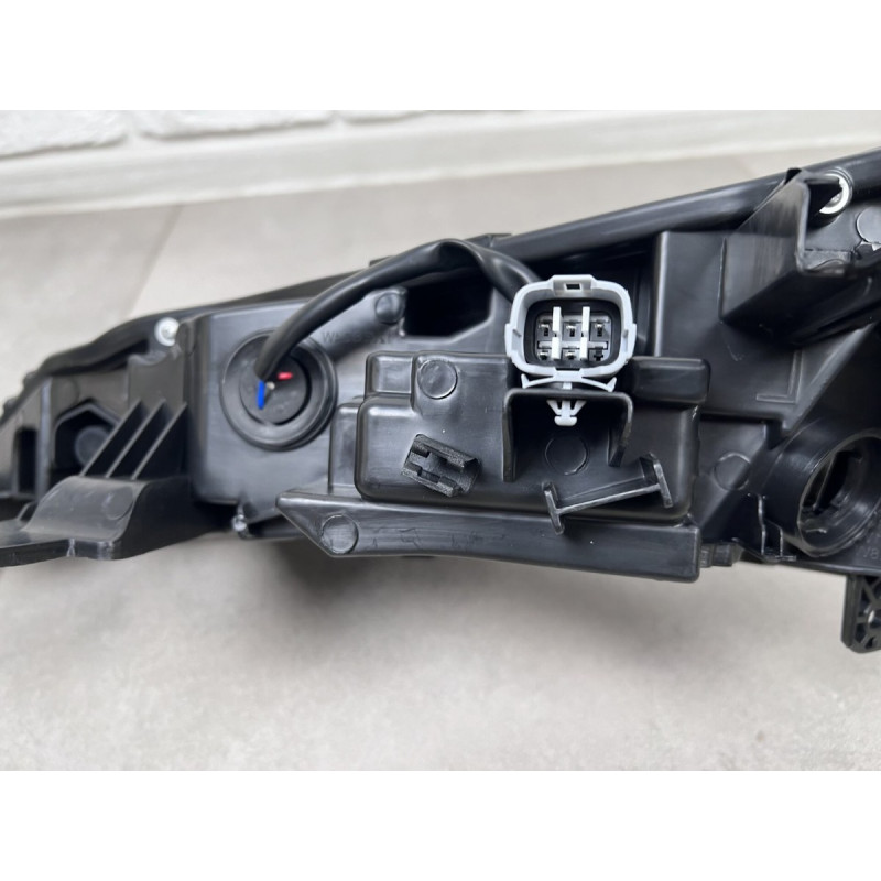 ДХО права фара верхня Nissan Rogue T33 2021+