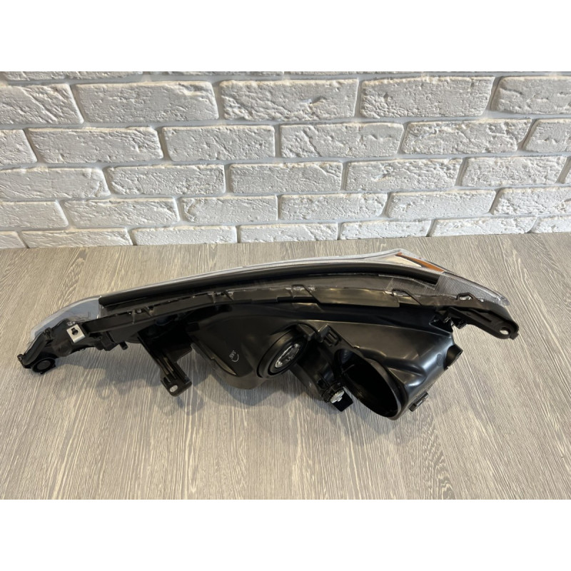 Права фара галоген Toyota RAV 4 АМЕРИКА 2013-2015