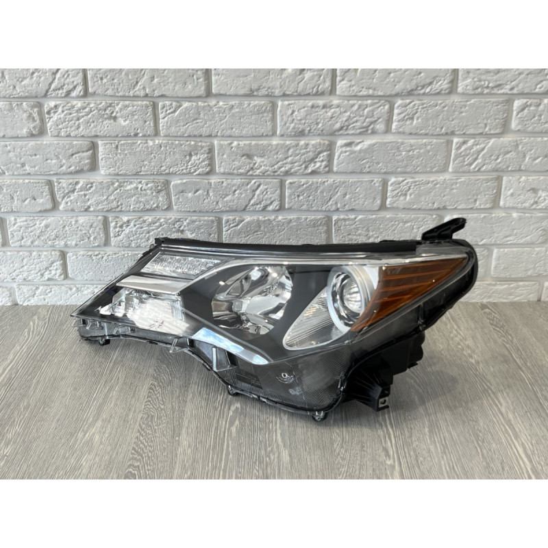 Ліва фара галоген Toyota RAV 4 АМЕРИКА 2013-2015