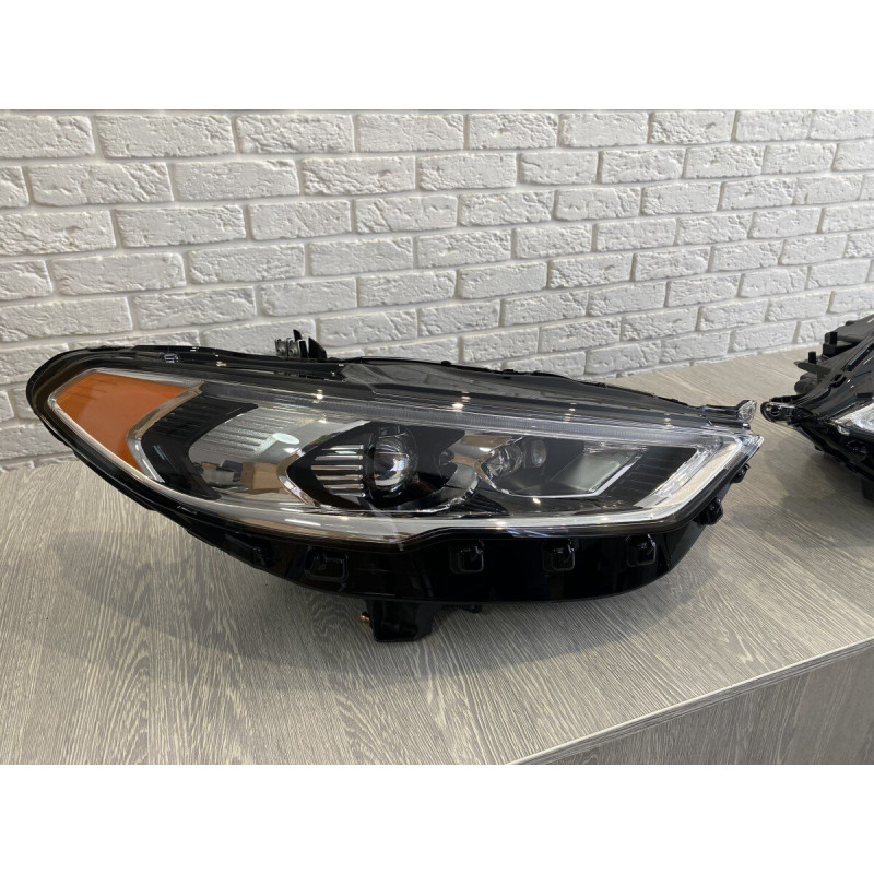 Передні LED фари Ford Fusion USA 2017-2021 (жовтий габарит)