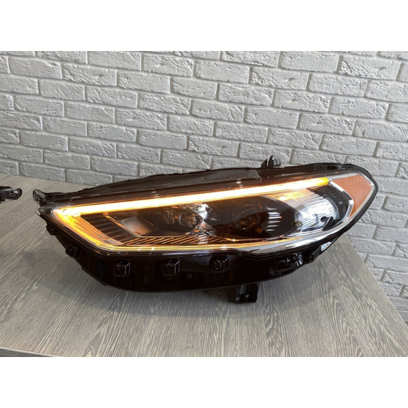 Передні LED фари Ford Fusion USA 2017-2021 (жовтий габарит)