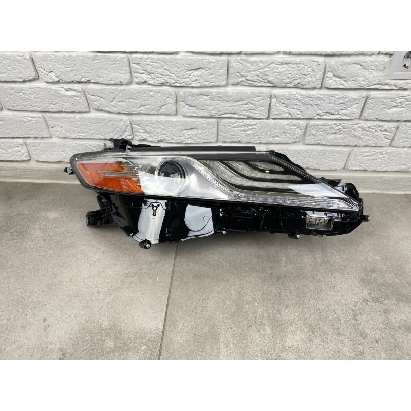 FULL LED права фара Toyota Camry 70 XLE XSE USA 2017-2024