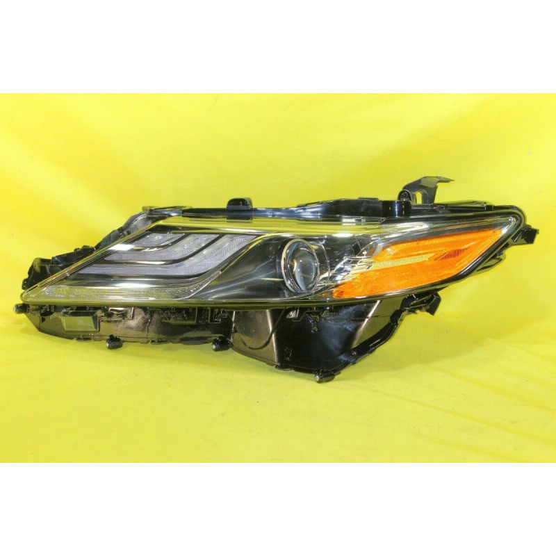 FULL LED ліва фара Toyota Camry 70 XLE XSE USA 2017-2024