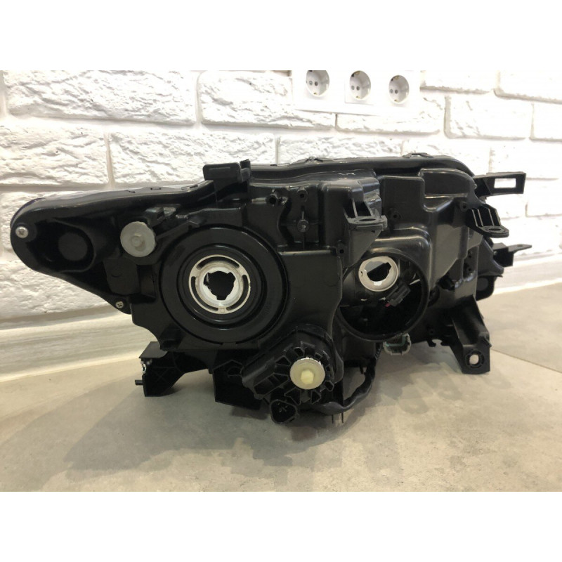 Фара права галоген Nissan Rogue T32 2014-2016 до рестайлінгу