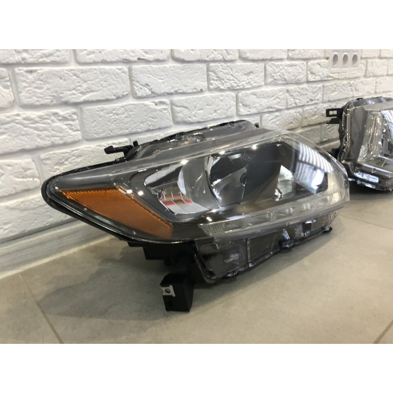Фара права галоген Nissan Rogue T32 2014-2016 до рестайлінгу