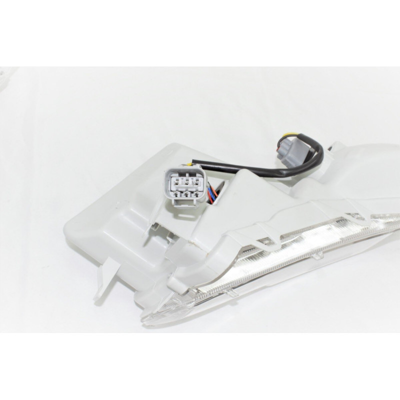 DRL ходові вогні + покажчик повороту в бампері Toyota Camry USA 55/60 14-17 (комплект 2 шт.)
