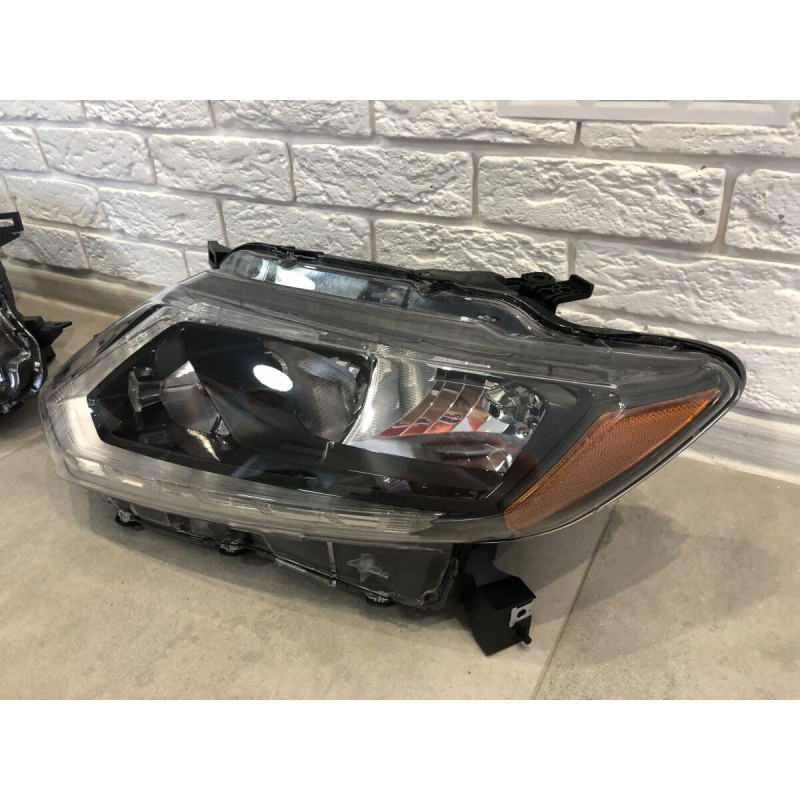 Фара ліва галоген Nissan Rogue T32 2014-2016 до рестайлінгу