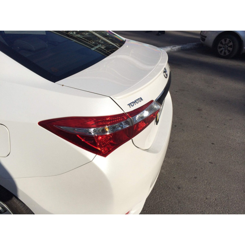 Спойлер ліп багажника Toyota Corolla 2013-2018 ABS пластик під фарбування