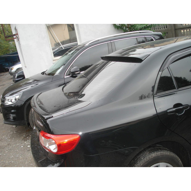 Спойлер ліп багажника Toyota Corolla 2007-2012 склопластик під фарбування