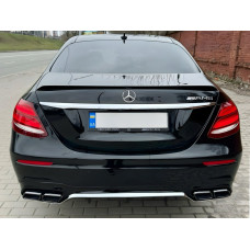 Задній бампер у зборі з трубами AMG E63 стиль Mercedes E-Class W213 2016-2020