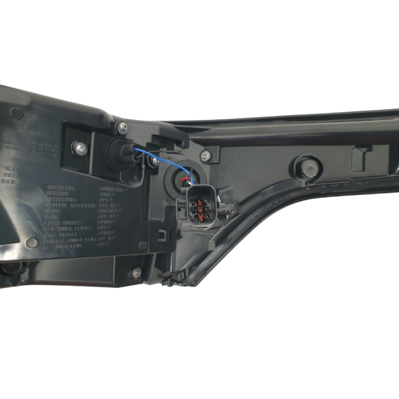 Задні ліхтарі Стопи на Land Rover Range Rover Sport L494 2013-2017 року