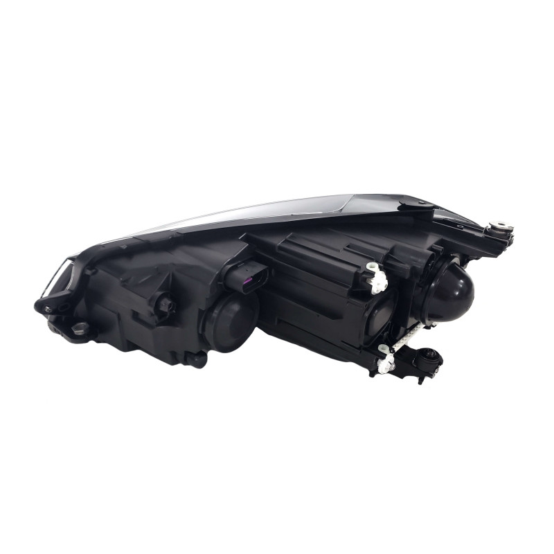 Передні фари ( Full Led ) заміна галогену на Volkswagen Golf VII 2017-2020 року