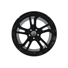 R18 Black ( одноширокі 8.0J ET45 ) на Volkswagen Arteon 2017-2020 року