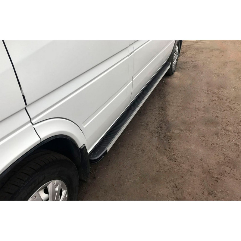 Бокові пороги Maya (2 шт., алюміній) Середня база для Mercedes Sprinter W901/902/903/904/905 1995-2006 рр
