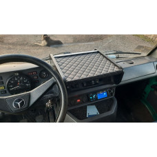 Полиця на панель (Сіра з сірою ниткою) для мерседес T1 (207-410) 1977-1995 рр