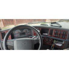 Накладки на панель 2002-2008 (під дерево) для Volvo FH рр