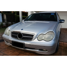 Передня решітка Diamond Silver для мерседес C-class W203 2000-2007 рр