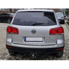 Накладка на задній бампер Carmos (нерж) для Volkswagen Touareg 2002-2010 рр