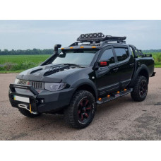 Молдинги дверей (4 шт ABS) для Mitsubishi L200 2006-2015 рр