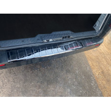 Накладка на задній бампер Чорний хром (нерж) для Nissan NV300/Primastar 2016- рр