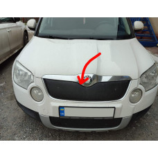 Зимова накладка на решітку (верхня 2009-2013) Глянцева для Skoda Yeti рр