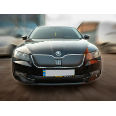 Зимова накладка на решітку (верхня) Глянцева для Skoda Superb 2015-2024 рр