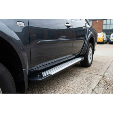 Бокові пороги Allmond Grey (2 шт. алюм) для Mitsubishi L200 2006-2015 рр