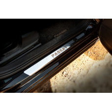 Накладки на пороги Carmos V1 (4 шт нерж) для Volkswagen Passat B7 2012-2015 рр