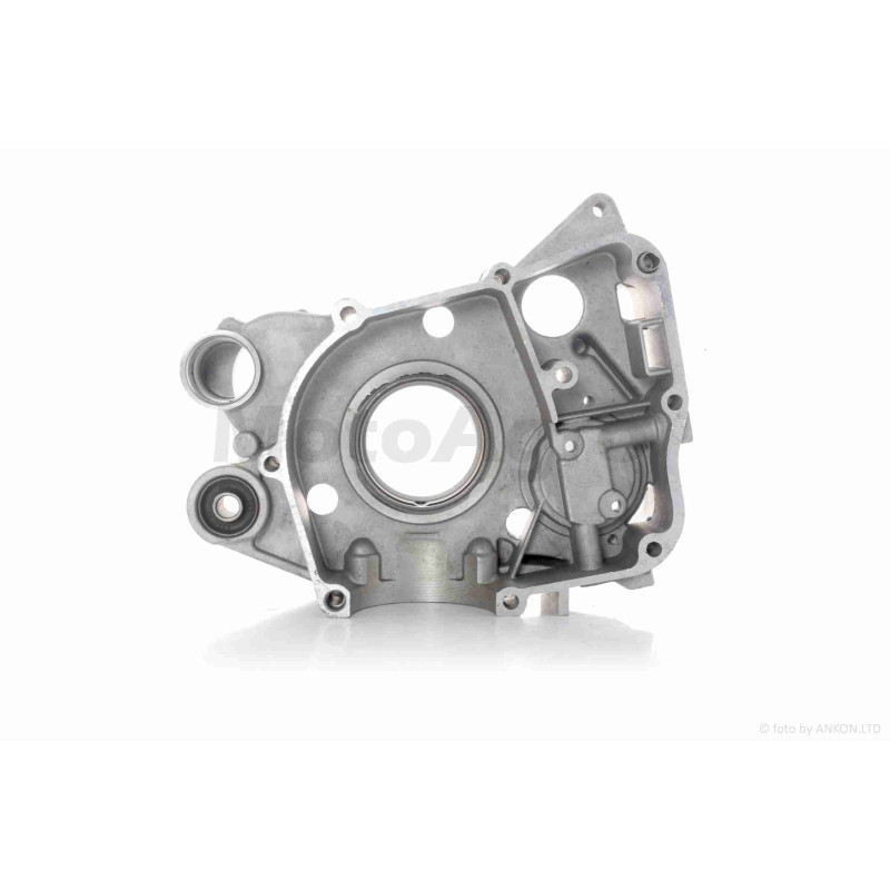 Картер  GY6 150  правий  #OEM